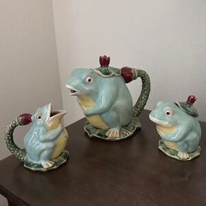 Vintage Classic‎ Majolica Frog On Lily Pad Pitcher/Teapot Sugar Bowl Creamer Set